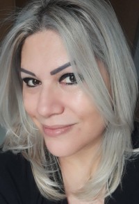 Amanda Profile Image