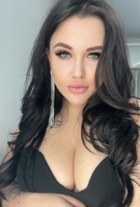 Bella Profile Image