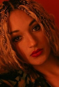 Zahara Profile Image
