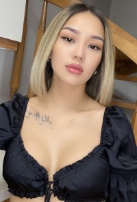 Mia Profile Image