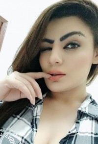 Tina Khan Profile Image
